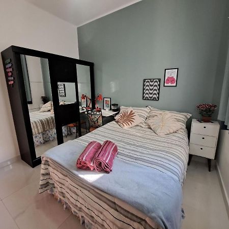 Quarto Privativo No Melhor De Botafogo Com Anfitria - Home With Host Rio de Janeiro Esterno foto