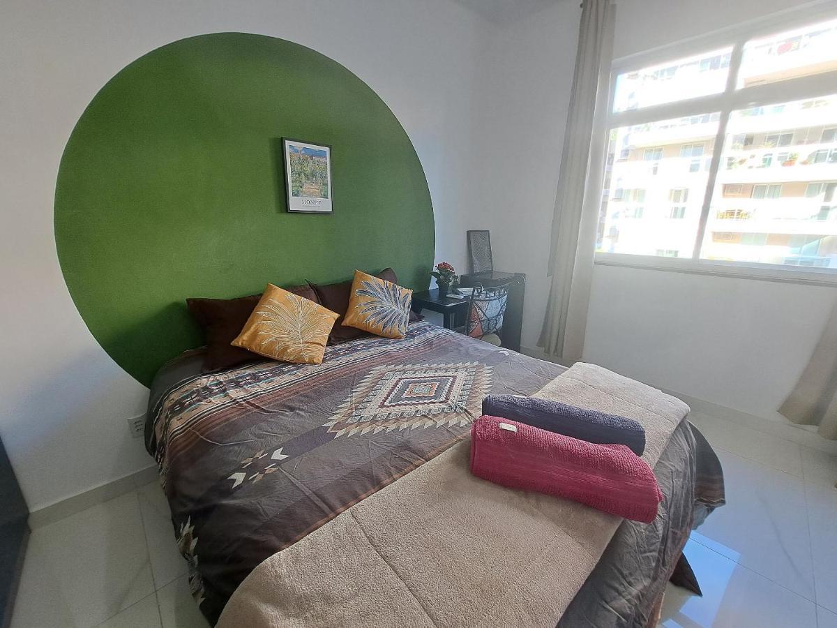Quarto Privativo No Melhor De Botafogo Com Anfitria - Home With Host Rio de Janeiro Esterno foto