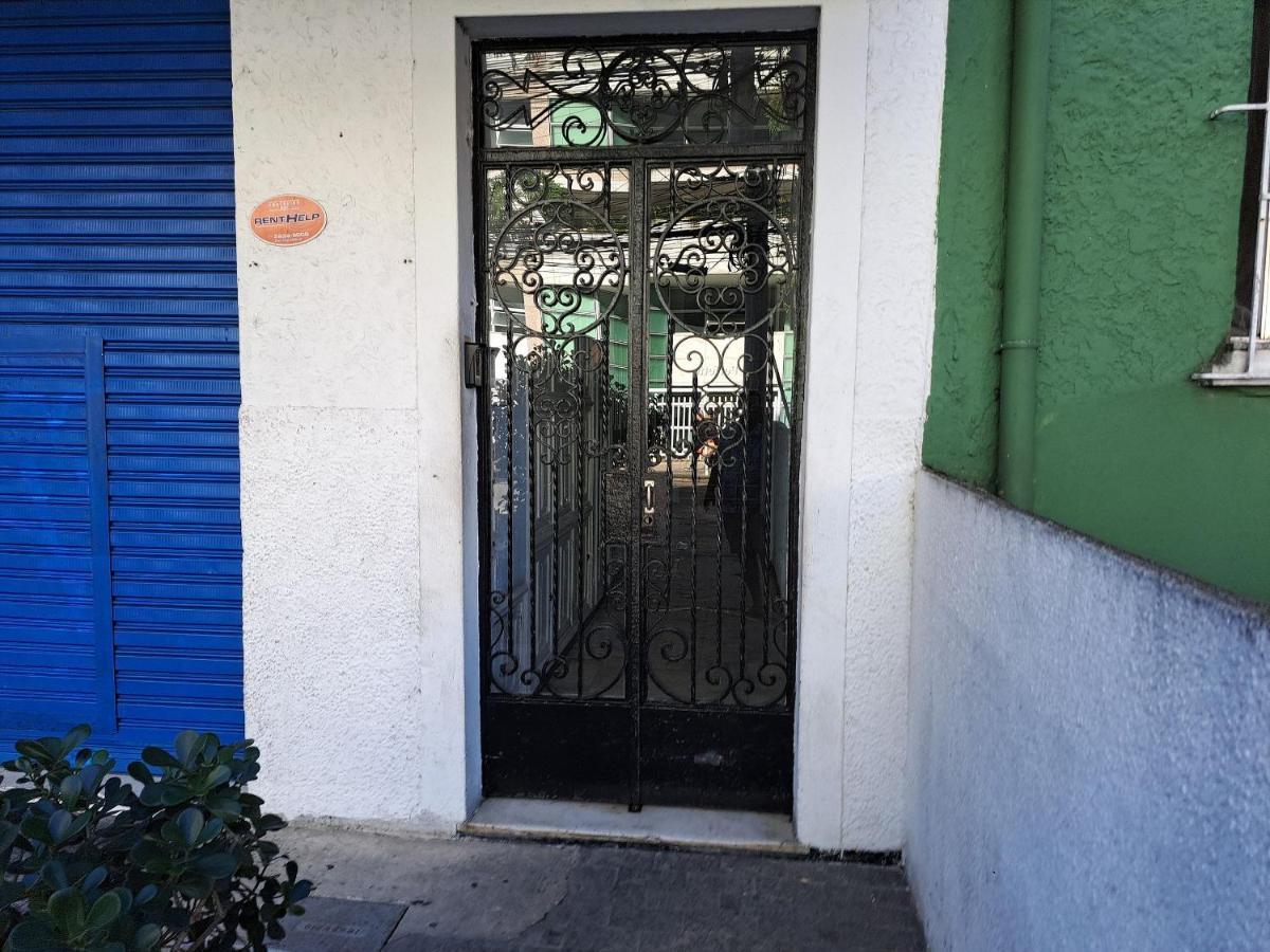 Quarto Privativo No Melhor De Botafogo Com Anfitria - Home With Host Rio de Janeiro Esterno foto
